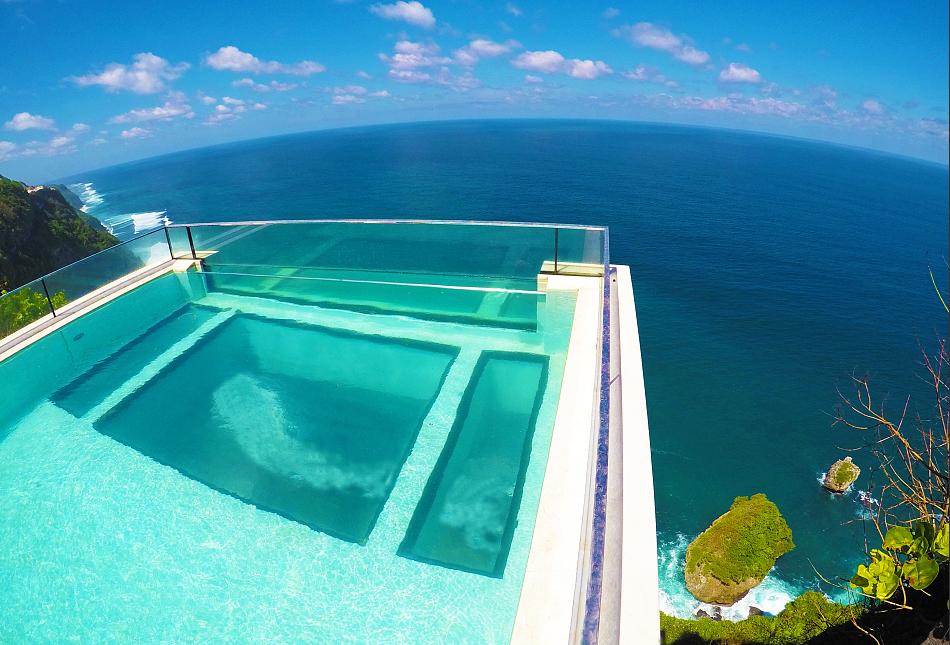 Piscina infinita acr&iacute;lica