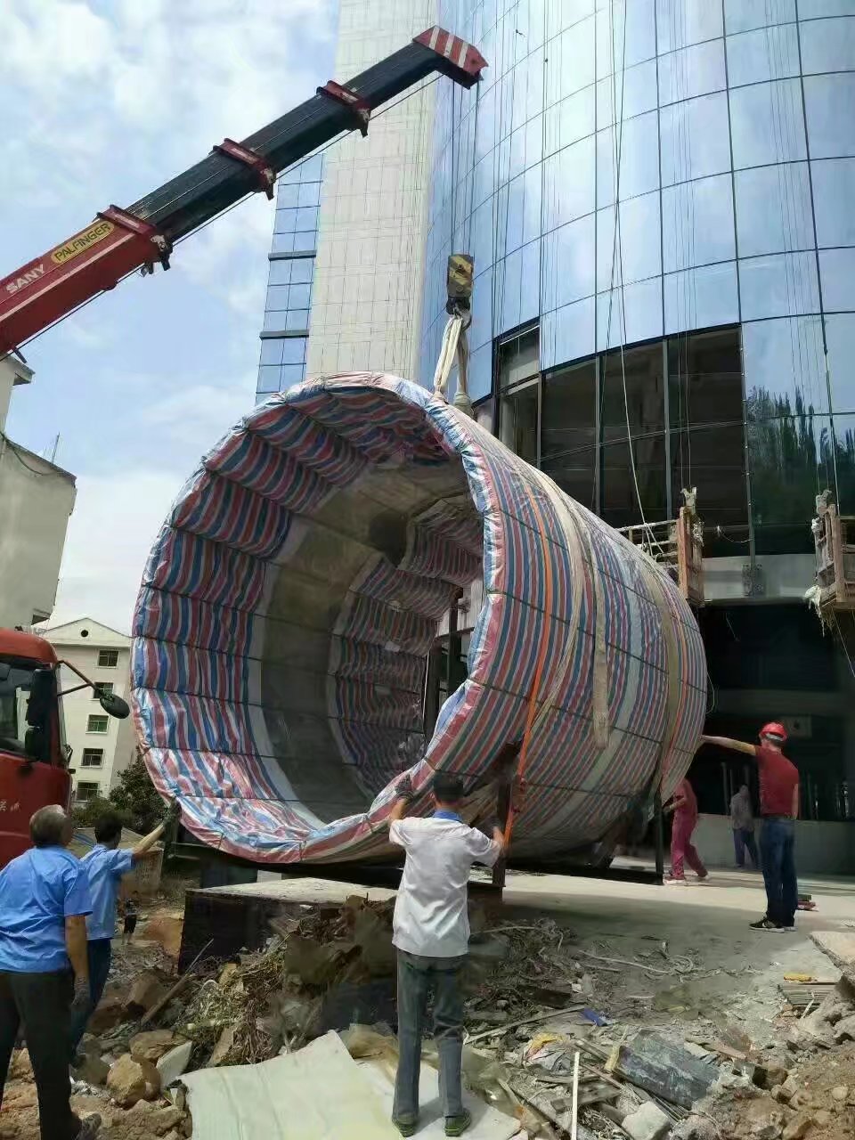 Aqu&aacute;rio cil&iacute;ndrico acr&iacute;lico - instala&ccedil;&atilde;o