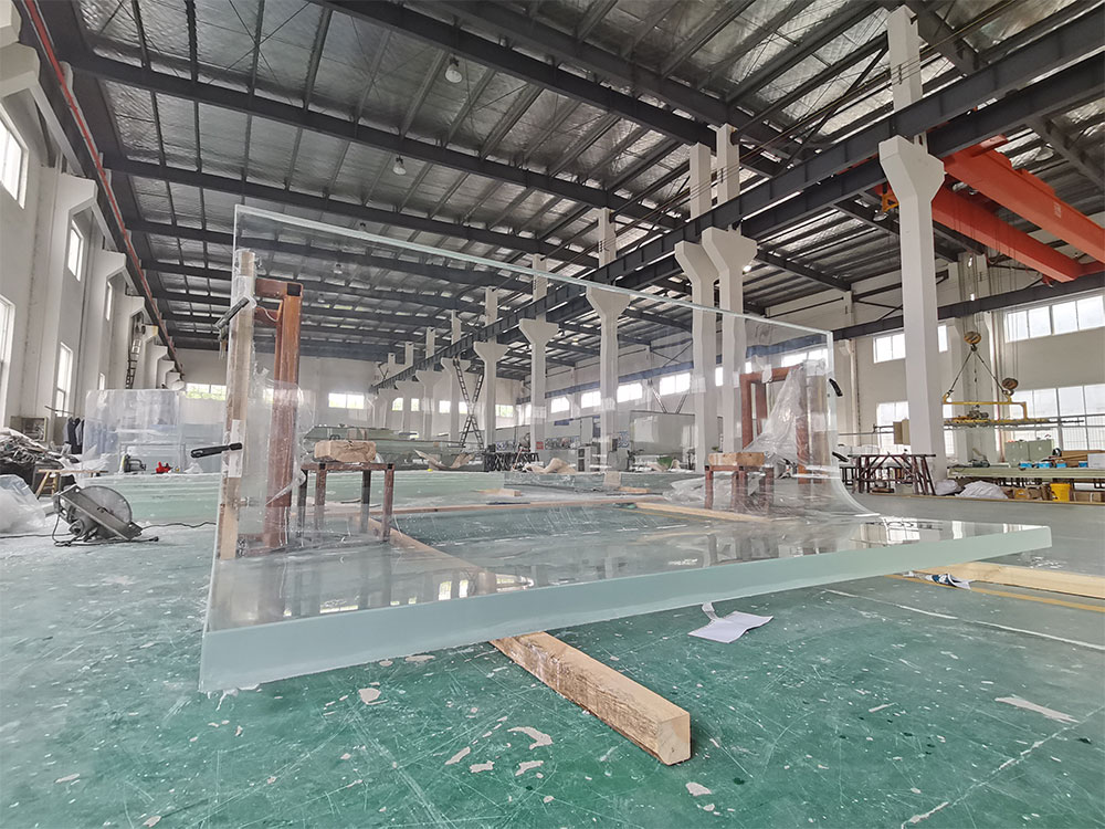 Piscinas em forma de L - escolhendo o formato da sua futura piscina Siga Leyu Aquarium Acr&iacute;lico Factory - Leyu