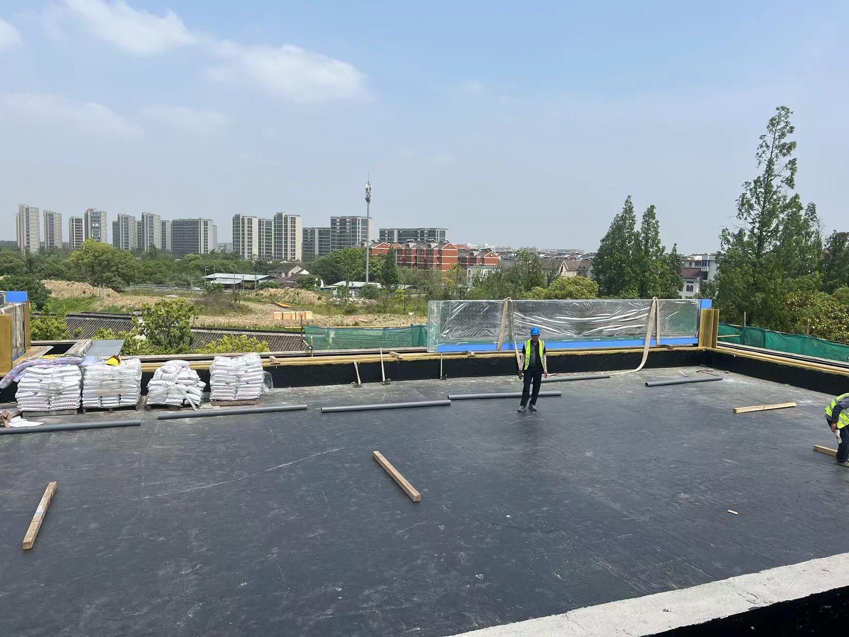 Acrylic swimming pool - LEYU installation Piscina acrílica - instalação LEYU