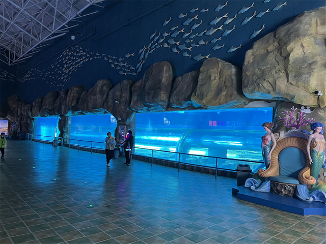 Oceanário de Lisboa explore o oceanário mundial A fábrica Leyu Acrílico Aquarium é especializada na construção de oceanários. -Leyu