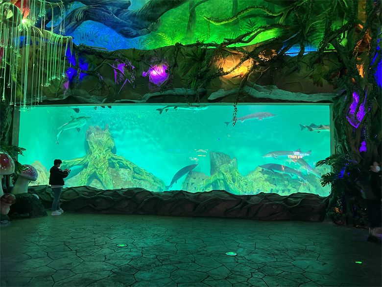 Oceanário de Lisboa explore o oceanário mundial A fábrica Leyu Acrílico Aquarium é especializada na construção de oceanários. -Leyu