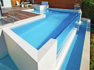 A piscina de acrílico transparente acrescenta um visual deslumbrante - Leyu