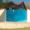 Curvo, sem costuras, ousado: Painéis acrílicos personalizados para o formato da piscina dos seus sonhos